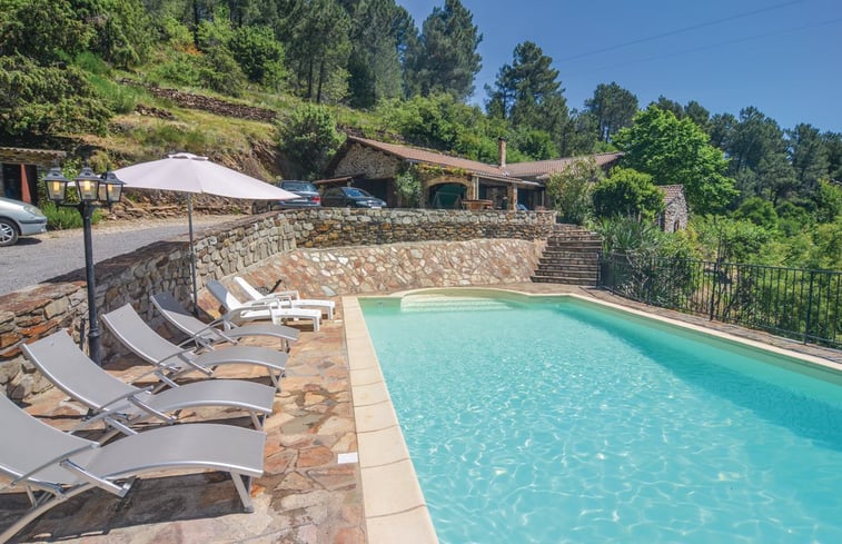 Prive zwembad vakantiehuis Frankrijk Ardeche la jaroussiere