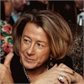 Nederlandse eigenaar villa Armajeva Veronique Pauwelyn vakantiehuis met zwembad in de Provence