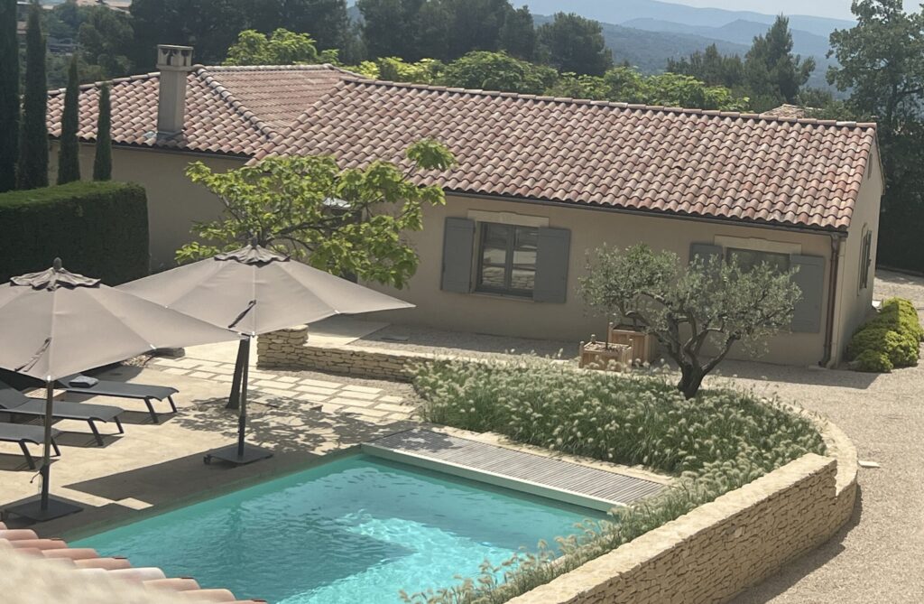 Vakantiehuis met zwembad Provence Frankrijk villa armajeva